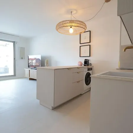 Le Paloma - 4 Prs - High Standing - Air Conditioning * Antibes